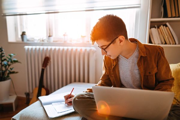 Wie Benefit-Programme beim Homeschooling helfen